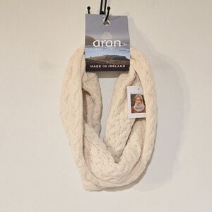 Aran Woollen Mills Infinity Scarf Ivory White Merino Wool NWT